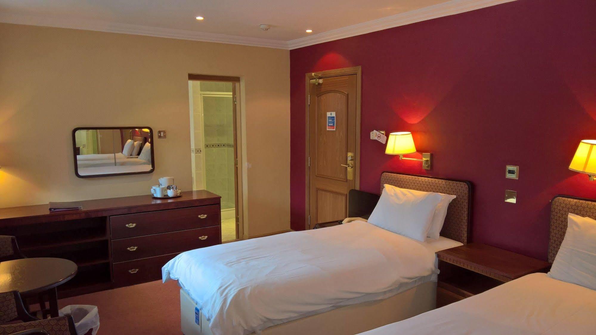 Dean Park Hotel Kirkcaldy Exteriér fotografie